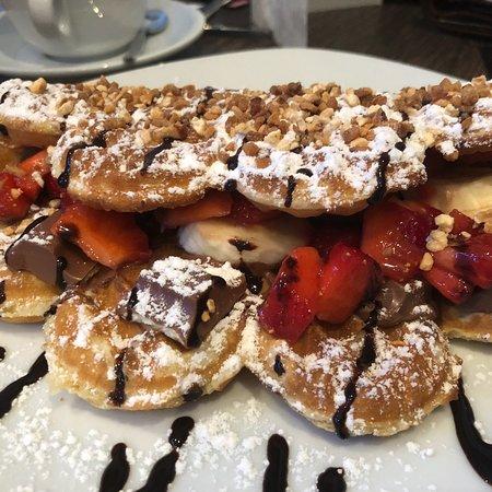 Waffle Keyfs Café