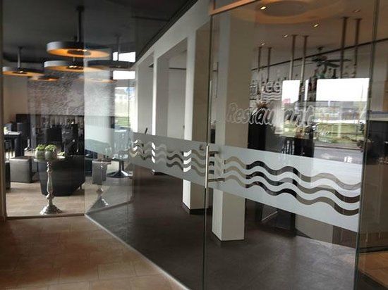 See Restaurant
